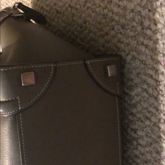 Celine - Picture 3 of 6